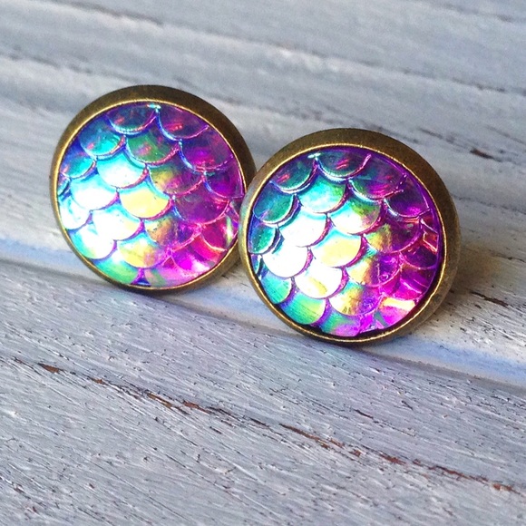 Mermaid  scale stud earrings - Picture 2 of 3
