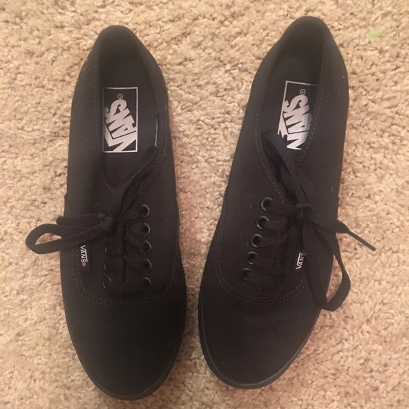 Vans all black sneakers 6.5