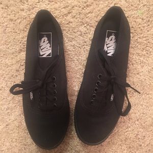 Vans all black sneakers 6.5