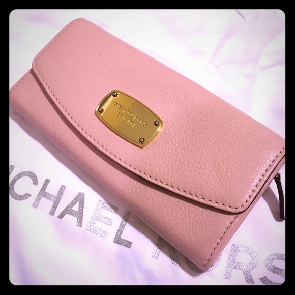 BLOSSOM "MK PEBBLED-LEATHER FLAP WALLET"