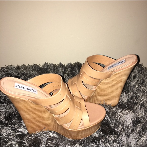 TODAY ONLY‼️🆕 Tan Leather Wedges - Picture 3 of 4