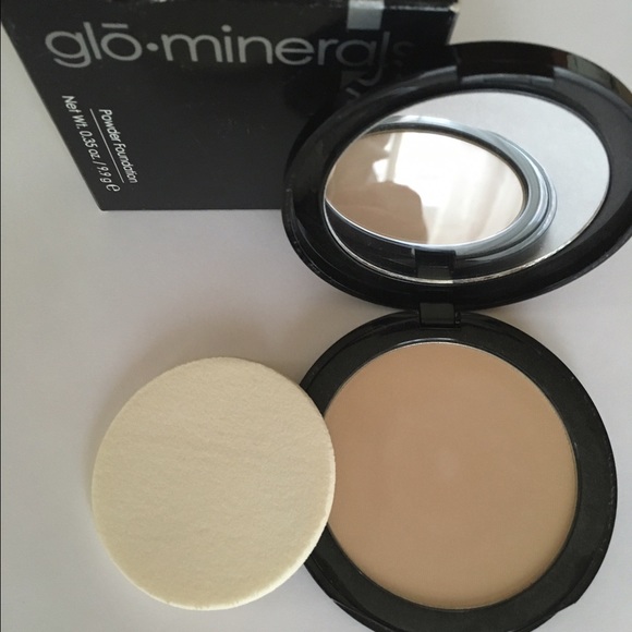 Glo Menerals Pressed Powder Foundation