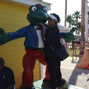 Meet your Posher, Freda