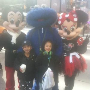 Meet your Posher, Cates