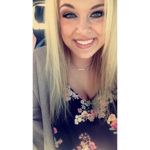 Meet your Posher, Lydia