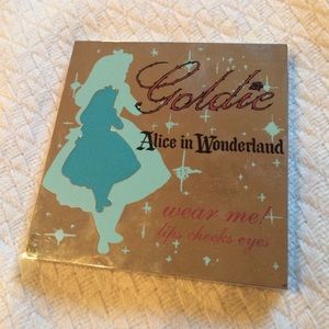 Alice in Wonderland Disney Makeup Pallette