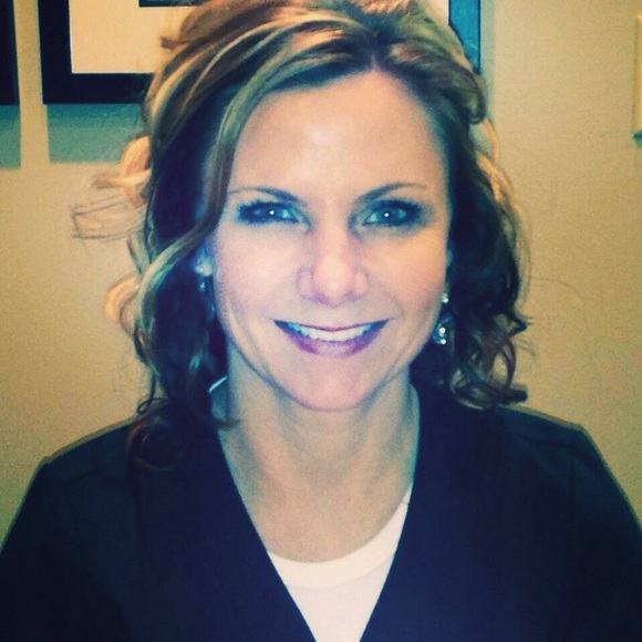 Meet your Posher, Erika - Picture 1 of 1