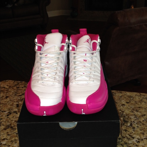 jordan retro 12 size 6.5