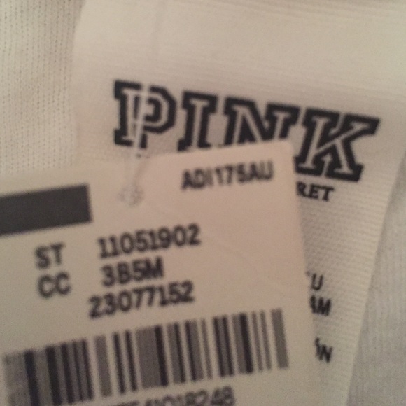 Victoria's Secret t-shirt - Picture 2 of 3