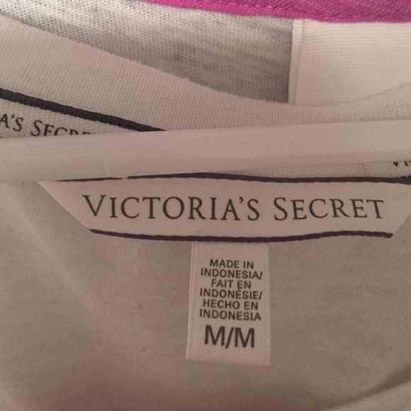 Victoria's Secret t-shirt - Picture 2 of 2