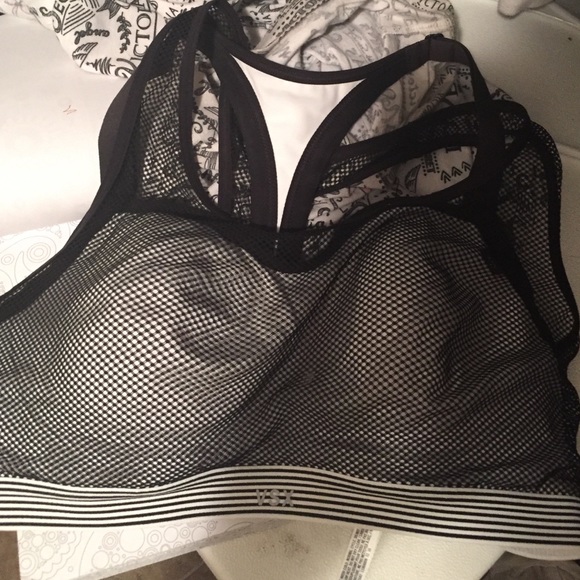 Victoria's Secret sports bra - Picture 1 of 3