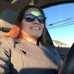 Meet your Posher, Annette