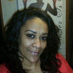 Meet your Posher, April