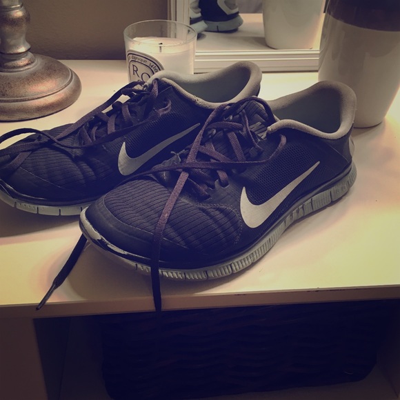 USED Nike tennis shoes