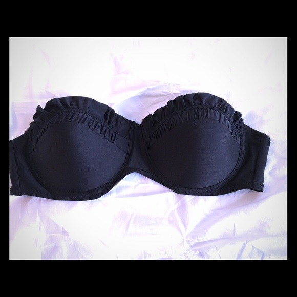 Bandeau bikini top