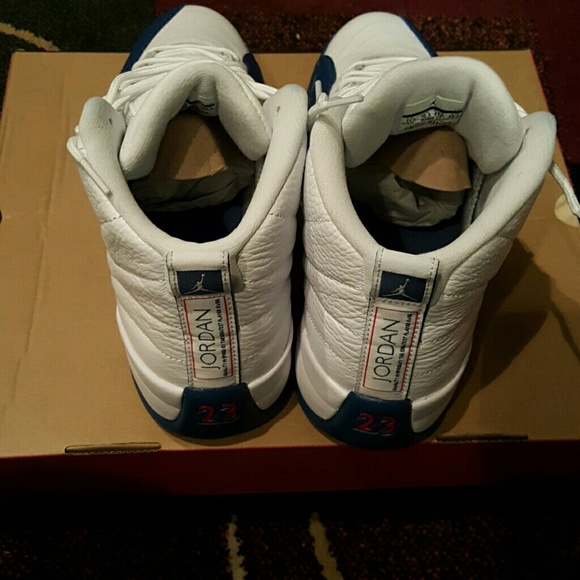 AIR JORDAN 12 FRENCH BLUE (2016) - Picture 3 of 4