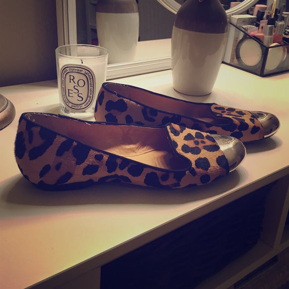 Leopard print flats