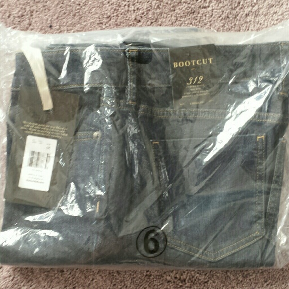 BRAND NEW The Limited 312 Jeans/Denim - Picture 4 of 4