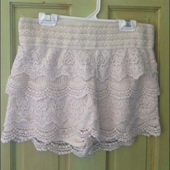 Cream Lace Shorts