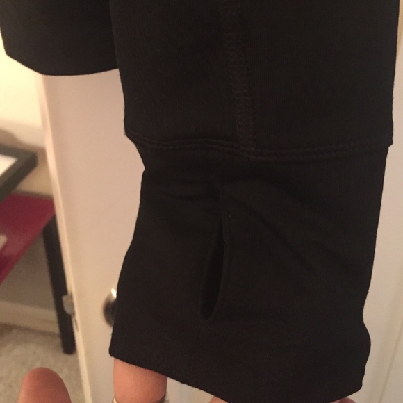 Victoria's Secret loose turtleneck pull over - Picture 3 of 4