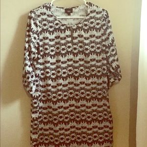 Black and white tunic