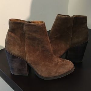 Dolce Vita Marlyn Bootie Size 7 1/2