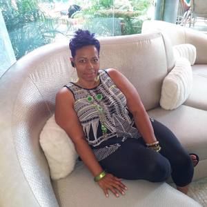 Meet your Posher, Yolanda