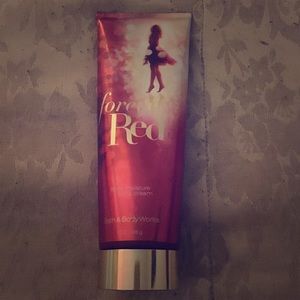 Bath & body triple moisture cream