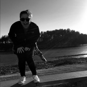 Meet your Posher, Elizabeth