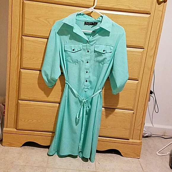 Light weight, light turquoise tunic with waist tie