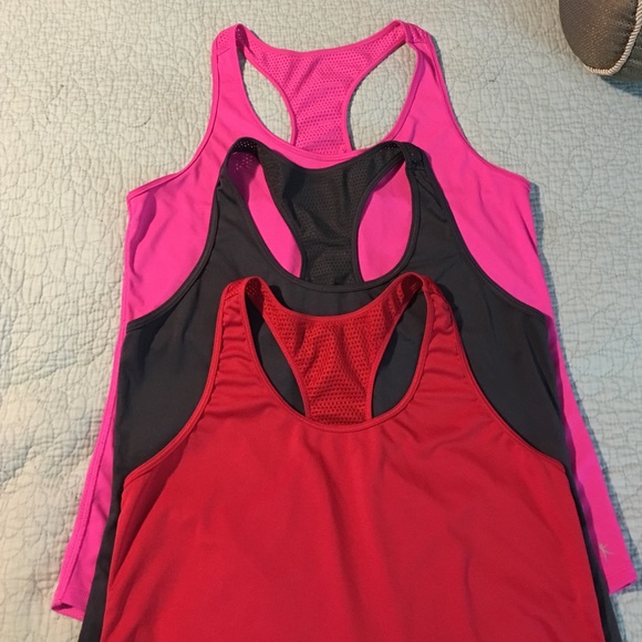 Bundle racer back work out tank tops