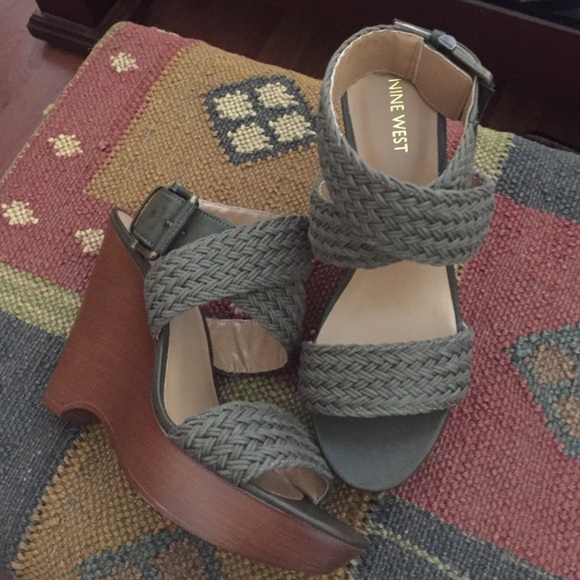 Nine West Brand new pair sandals ONLY $21 !!!