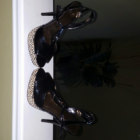Heels - Picture 2 of 2