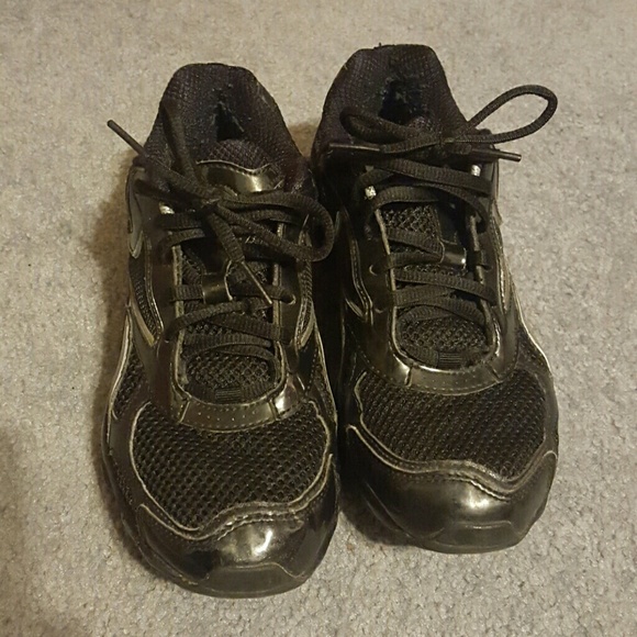 Black Reebok - Picture 3 of 3