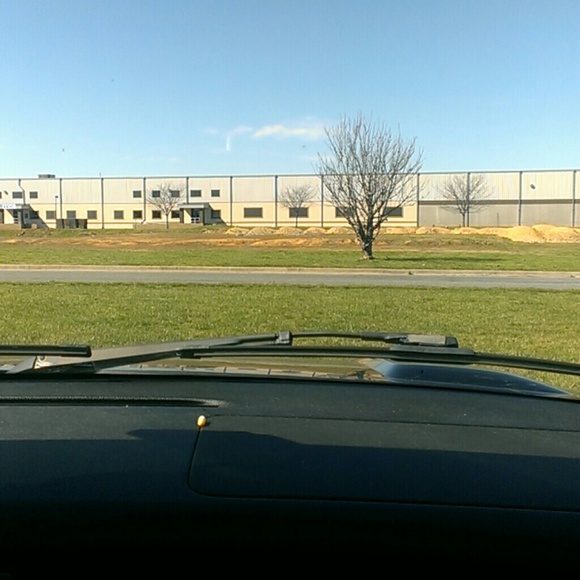 Meet your Posher, Shelly - Picture 1 of 1