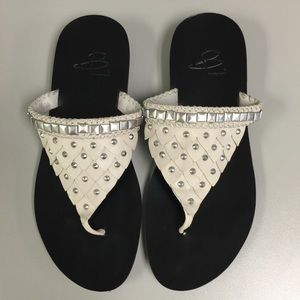 Brand new B Makowsky sandals