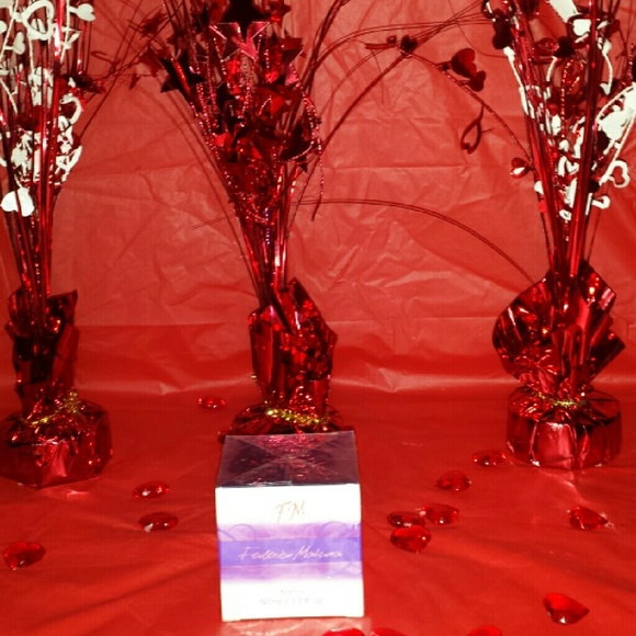 Parfum - Picture 2 of 2