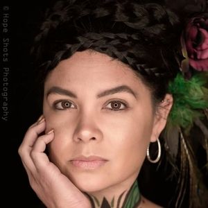 Meet your Posher, Nina