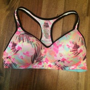 VS Pink yoga sports bra