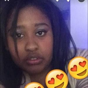 Meet your Posher, Destinee