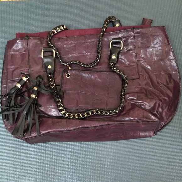 Faux crocodile Purse. NWOT.