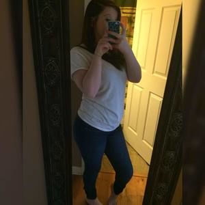 Meet your Posher, Carlee