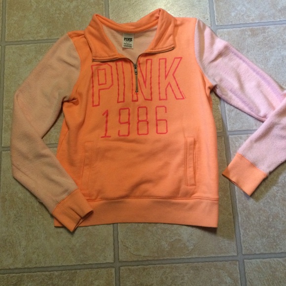 VS Pink pullover