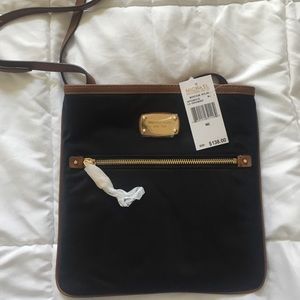 NWT Michael Kors Montauk Crossbody (Large, Black)