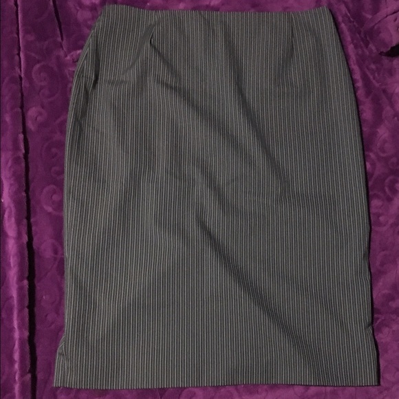 Stripped Pencil skirt