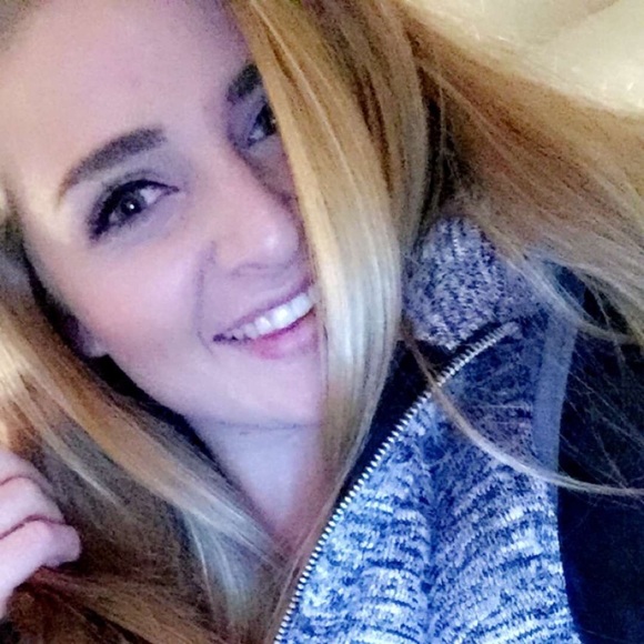 Meet your Posher, Tayllor - Picture 1 of 1