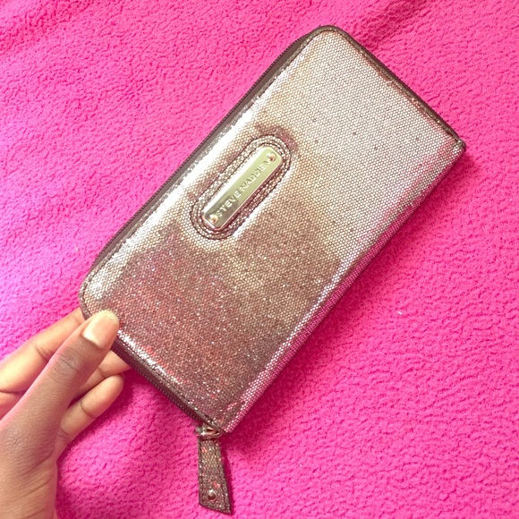 Steve Madden Wallet