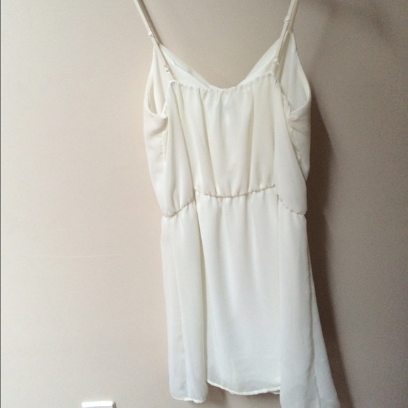 Charlotte Russe white bow dress - Picture 2 of 2