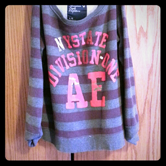 American Eagle shirt
