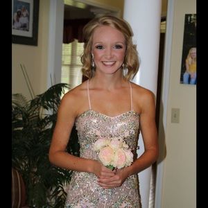 Meet your Posher, Haley